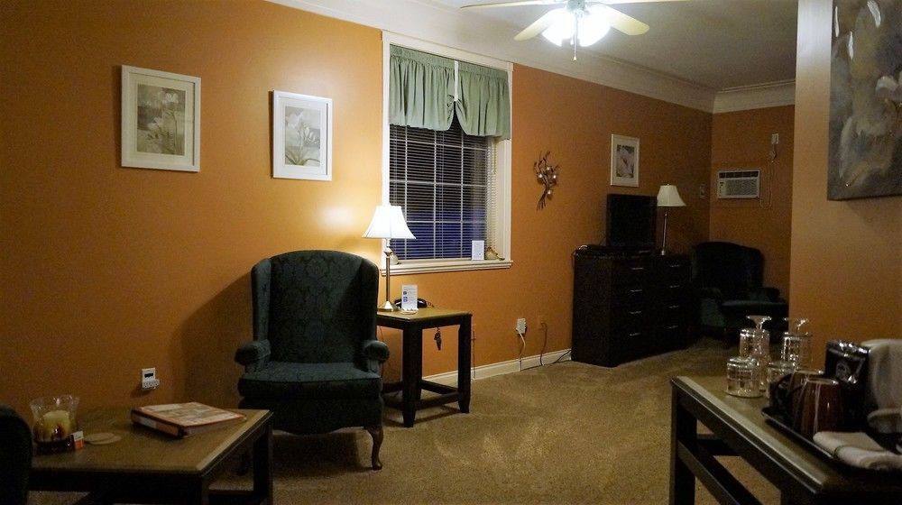 The Inn At The Ninth Hole Bed & Breakfast Salmon Arm Εξωτερικό φωτογραφία