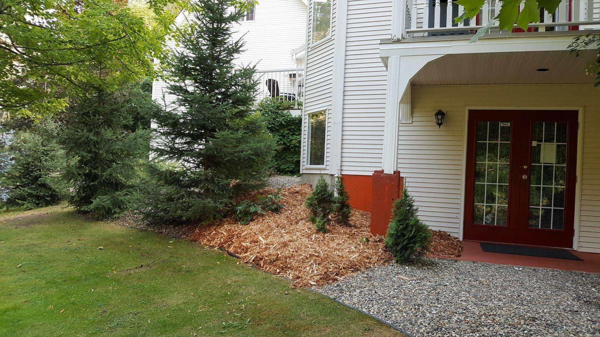 The Inn At The Ninth Hole Bed & Breakfast Salmon Arm Εξωτερικό φωτογραφία